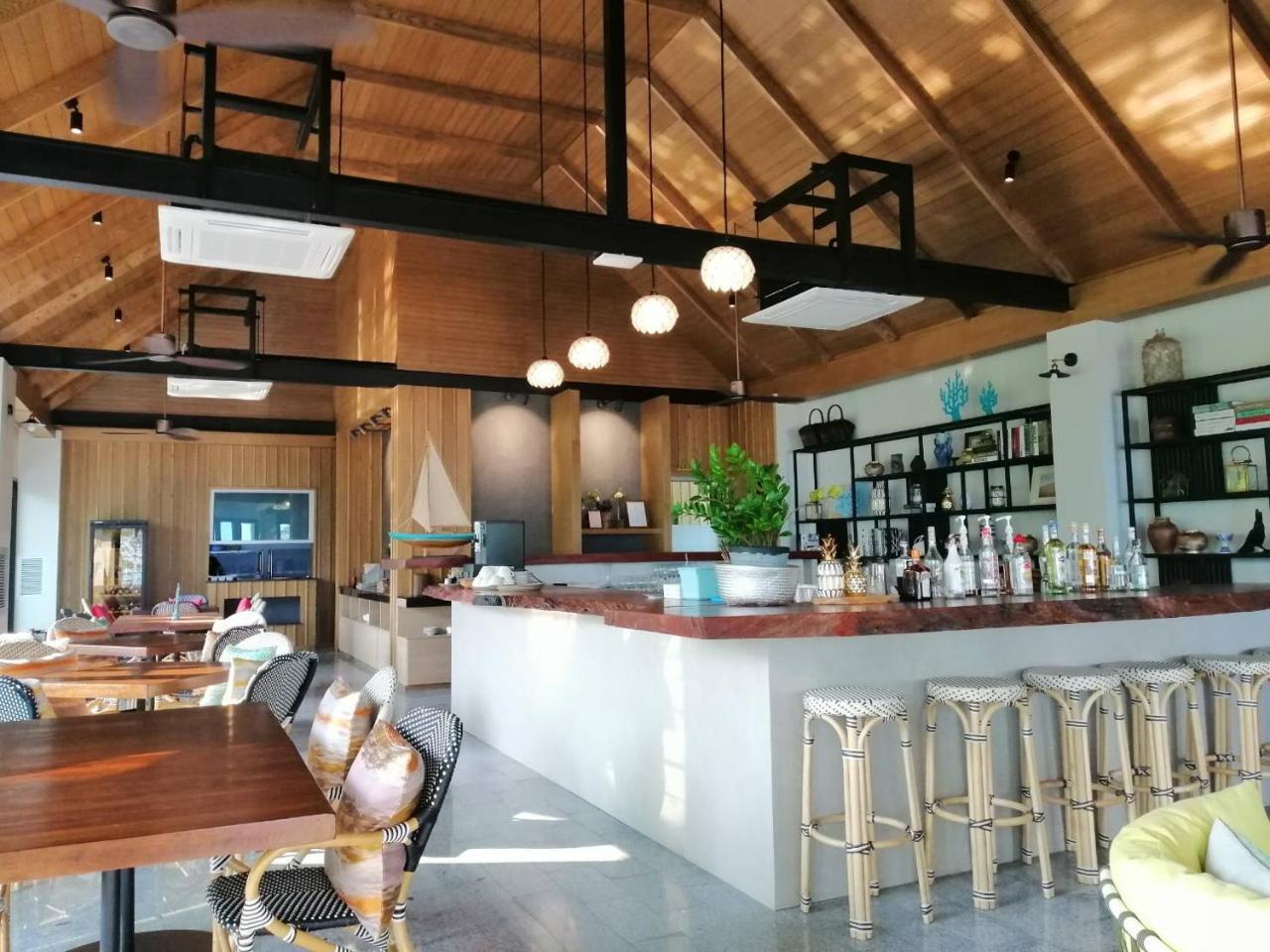 Tungtong Beach Villas Thap Sakae エクステリア 写真
