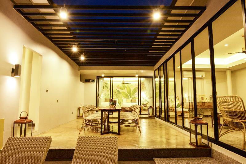 Tungtong Beach Villas Thap Sakae エクステリア 写真